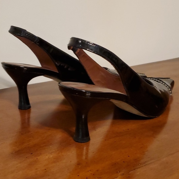 Donald Pliner black patent leather heels, size 6 - Picture 5 of 6